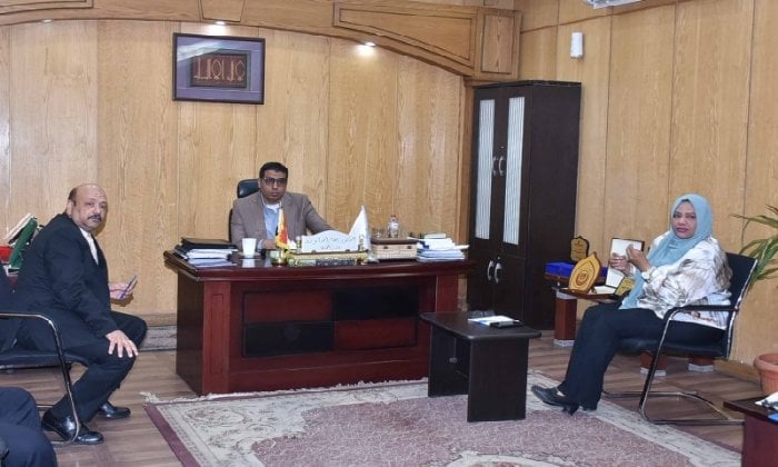 الأقصر تخطو نحو إنشاء منطقة حرفية متكاملة بالتعاون مع «تنمية الصعيد» الأقصر تخطو نحو إنشاء منطقة حرفية متكاملة بالتعاون مع «تنمية الصعيد»