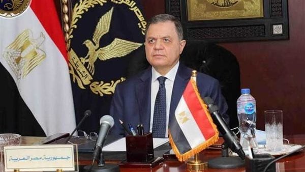 سيظل العمل ركيزة جوهرية في بناء الحضارات.. وزير الداخلية يهنئ وزير العمل بمناسبة عيد العمال سيظل العمل ركيزة جوهرية في بناء الحضارات.. وزير الداخلية يهنئ وزير العمل بمناسبة عيد العمال