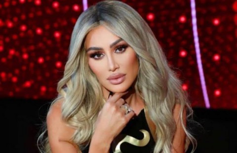 مايا دياب تنتقد تصدّر المؤثرين للمشهد الإعلامي: “زمن يرفع من لا قيمة لهم” مايا دياب تنتقد تصدّر المؤثرين للمشهد الإعلامي: “زمن يرفع من لا قيمة لهم”