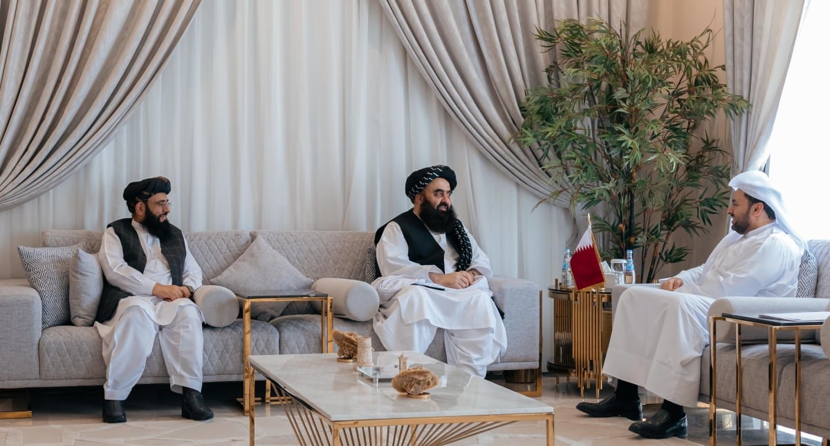 وزير الدولة بوزارة الخارجية يجتمع مع القائم بأعمال وزير الخارجية في حكومة تصريف الأعمال بأفغانستان وزير الدولة بوزارة الخارجية يجتمع مع القائم بأعمال وزير الخارجية في حكومة تصريف الأعمال بأفغانستان