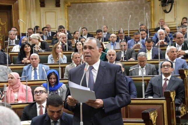 نقيب المحامين يشيد بإقرار مجلس النواب لقانون الإجراءات الجنائية نقيب المحامين يشيد بإقرار مجلس النواب لقانون الإجراءات الجنائية