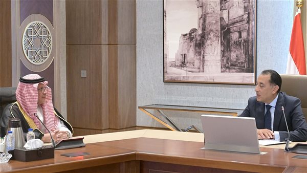 مدبولي يستقبل أمين المجلس التنسيقي الأعلى المشترك بين مصر والسعودية لبحث التعاون المشترك مدبولي يستقبل أمين المجلس التنسيقي الأعلى المشترك بين مصر والسعودية لبحث التعاون المشترك