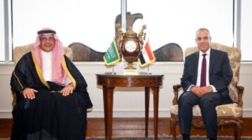 وزير الخارجية يستقبل أمين مجلس التنسيق الأعلى المصري السعودي