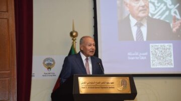 ابو الغيط في المعهد الدبلوماسي الكويتي: الصراع، لا السلم، هو الأصل في العلاقات الدولية