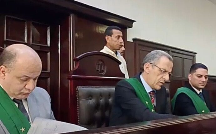 إحالة أوراق قاتل نجل شقيقه بالسنبلاوين للمفتى