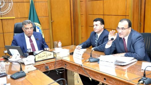محافظ الدقهلية يعقد اجتماعًا موسعًا مع شركة بتروجاس محافظ الدقهلية يعقد اجتماعًا موسعًا مع شركة بتروجاس