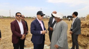 محافظ كفرالشيخ ووزير زراعة مدغشقر يتفقدان مركز ميكنة الأرز بميت الديبة