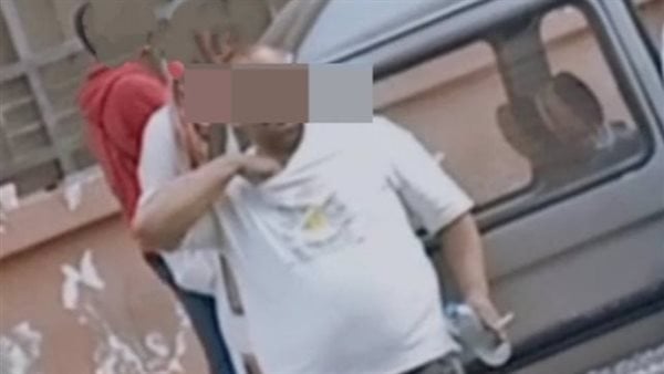الأمن يفحص منشور تضرر أحد الأشخاص من تقاضي مبالغ مالية نظر دخوله مبنى وزارة الصحة الأمن يفحص منشور تضرر أحد الأشخاص من تقاضي مبالغ مالية نظر دخوله مبنى وزارة الصحة