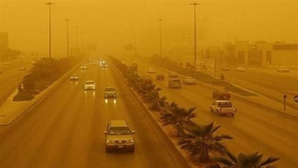 عاصفة ترابية غير مسبوقة تضرب مصر: رياح تتجاوز 80 كم وأمطار رعدية عاصفة ترابية غير مسبوقة تضرب مصر: رياح تتجاوز 80 كم وأمطار رعدية