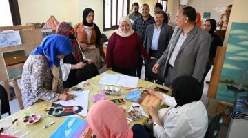 “أهل مصر” .. “العمل التطوعي” وورش فنية وحرفية متنوعة بملتقى فتيات المحافظات الحدودية
