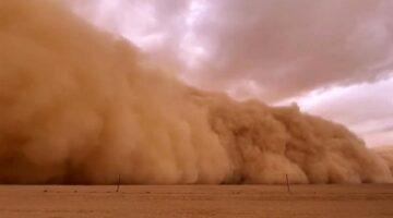أمطار رعدية ورياح مثيرة للرمال تضرب البلاد.. وتلك المناطق الأكثر خطورة