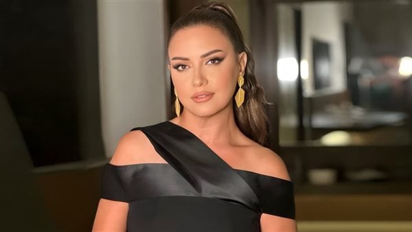 ريهام عبد الغفور: عملت كل حاجة والدي الراحل كان بيطلبها مني ريهام عبد الغفور: عملت كل حاجة والدي الراحل كان بيطلبها مني
