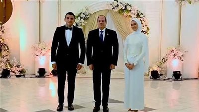 زوجة الشهيد مالك مهران عن حضور الرئيس السيسى عقد قران نجلتها: قال للعريس خد بالك منها زوجة الشهيد مالك مهران عن حضور الرئيس السيسى عقد قران نجلتها: قال للعريس خد بالك منها