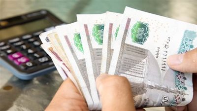 1500 جنيه دفعه واحدة.. تفاصيل أعتماد وزير العمل صرف منحة عيد العمال للعمالة غير المنتظمة 1500 جنيه دفعه واحدة.. تفاصيل أعتماد وزير العمل صرف منحة عيد العمال للعمالة غير المنتظمة