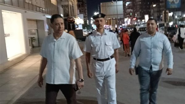 محافظة القاهرة تتابع تطبيق التزام المحال التجارية بمواعيد الغلق الجديدة بمدينة نصر| صور محافظة القاهرة تتابع تطبيق التزام المحال التجارية بمواعيد الغلق الجديدة بمدينة نصر| صور