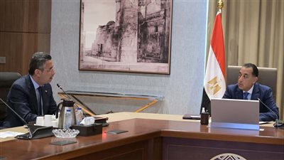 رئيس الوزراء: الحكومة تبذل جهودا كبيرة لتوفير مخزون مطمئن من مختلف السلع تنفيذا لتوجيهات الرئيس السيسي رئيس الوزراء: الحكومة تبذل جهودا كبيرة لتوفير مخزون مطمئن من مختلف السلع تنفيذا لتوجيهات الرئيس السيسي