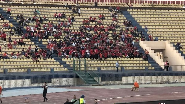 أعداد قليلة.. جماهير الأهلي في مدرجات الكلية الحربية قبل مواجهة بتروجت أعداد قليلة.. جماهير الأهلي في مدرجات الكلية الحربية قبل مواجهة بتروجت