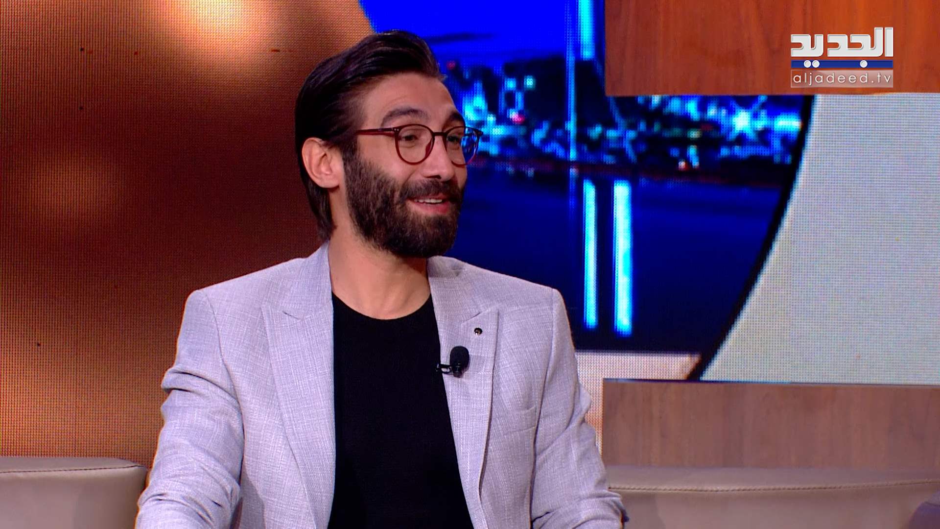 همام رضا يروي لأول مرة ما حصل معه بعد سقوط النظام خلال تصوير مسلسل البطل همام رضا يروي لأول مرة ما حصل معه بعد سقوط النظام خلال تصوير مسلسل البطل