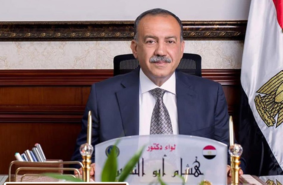 محافظ أسيوط يتابع تطوير مداخل قرية بني زيد الأكراد وأبنوب لتحسين البنية التحتية والخدمات