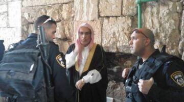 إبعاد إمام وخطيب الأقصى عن المسجد فور الانتهاء في خطبته
