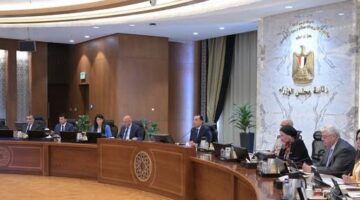 يبدأ من رقم معين ويزداد تدريجيا.. رئيس الحكومة يوضح أبرز المقترحات لحل أزمة الإيجار القديم