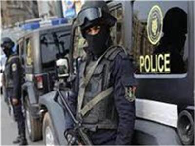 ضبط شخصين لاستعراضهما بالسيارة في موكب زفاف بشوارع الجيزة ضبط شخصين لاستعراضهما بالسيارة في موكب زفاف بشوارع الجيزة