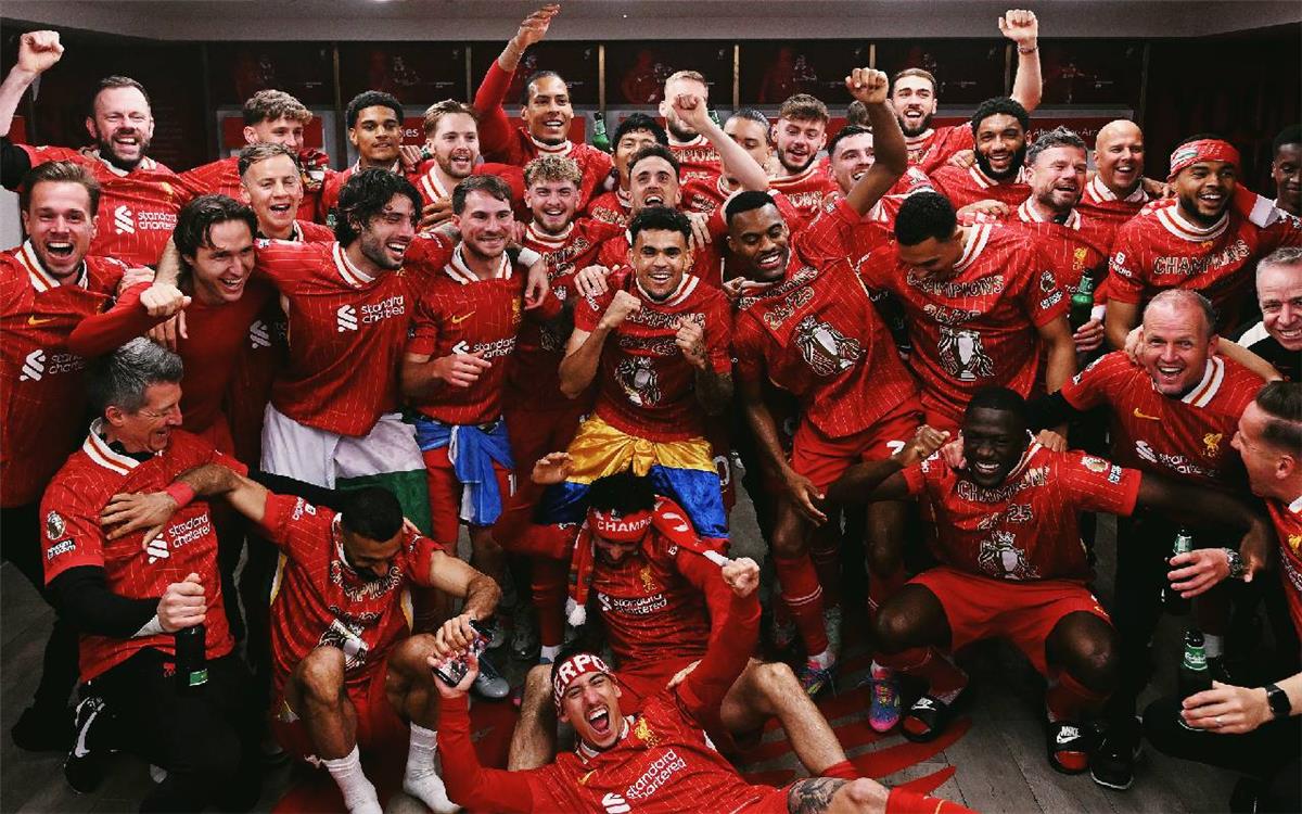 21 لاعبًا في ليفربول يضمنون ميدالية الدوري الإنجليزي.. وغموض حول 19 فردًا 21 لاعبًا في ليفربول يضمنون ميدالية الدوري الإنجليزي.. وغموض حول 19 فردًا
