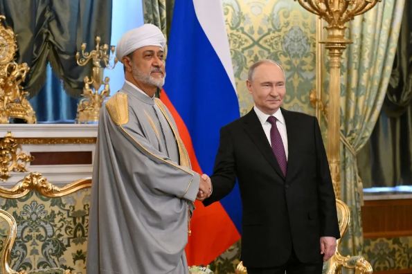 روسيا وعُمان توقعان اتفاقيات تعاون في عدة مجالات