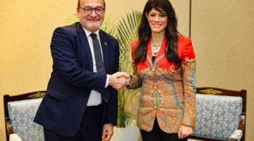 المشاط تبحث مع مدير الوكالة الفرنسية للتنمية مستقبل العلاقات المصرية الفرنسية