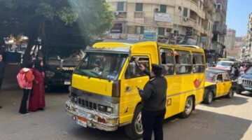 محافظ الإسكندرية يوجه بتكثيف الحملات على مواقف السيارات لمتابعة الالتزام بالتعريفة الجديدة