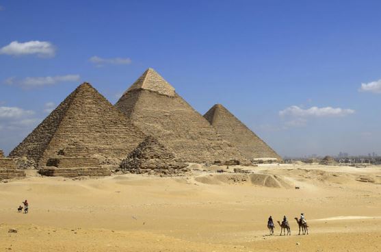 غدا.. سياحة النواب تعقد جلسة استماع حول مشروع تطوير منطقة الأهرامات