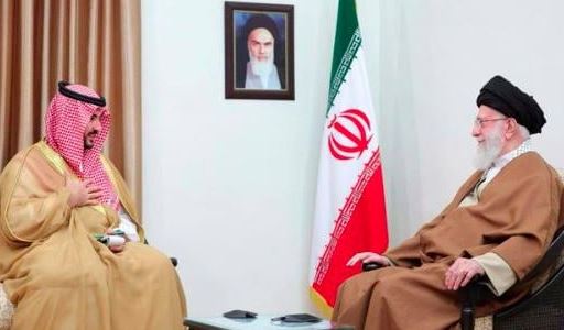خلال اجتماع مع بن سلمان في طهران.. خامنئي يتسلم رسالة من العاهل السعودي