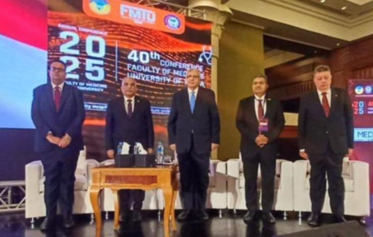 عوض تاج الدين: الرئيس وجّه بتطوير المنظومات الطبية والرعاية الصحية من خلال المستشفيات الجامعية