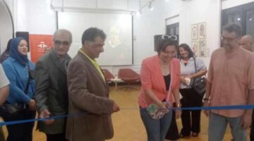 تصوير أهم الأدباء العالميين في معرض كتاب في كاريكاتير بالمركز الثقافي الإسباني