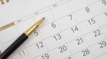 الإجازات الرسمية المتبقية في شهر أبريل 2025.. كم يوم عطلة؟