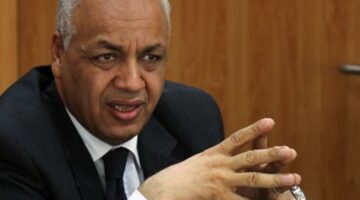 مصطفى بكري مشيدا بتدخل الرئيس السيسي لحل أزمة بلبن: يرد الاعتبار لحقوق الناس