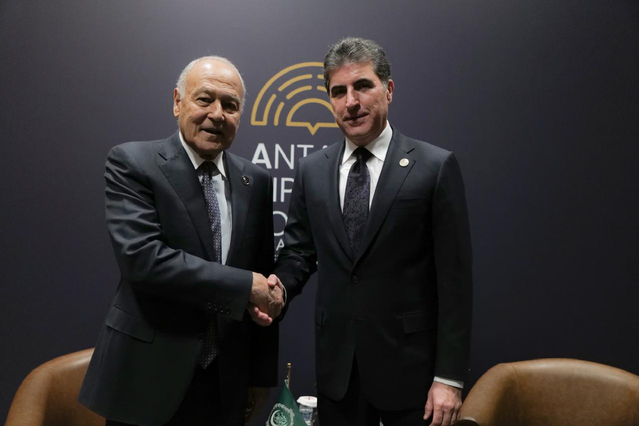 أبو الغيط يلتقي رئيس إقليم كردستان العراق أبو الغيط يلتقي رئيس إقليم كردستان العراق