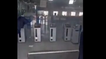 فيديو.. انفجار ضخم يهز ميناء بمدينة بندر عباس جنوب إيران