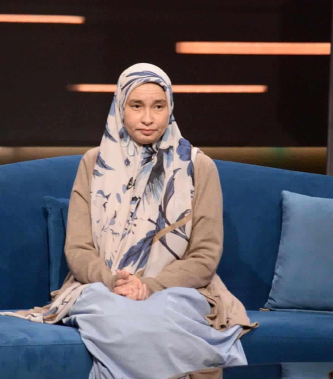 منار سعيد فتاة عشرينية تعاني من الشيخوخة: أعيش في وحدة تامة وأحاول تحدي الظروف منار سعيد فتاة عشرينية تعاني من الشيخوخة: أعيش في وحدة تامة وأحاول تحدي الظروف