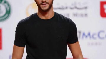 تكريم أحمد مالك بجائزة هيباتيا الذهبية في مهرجان الإسكندرية للفيلم القصير