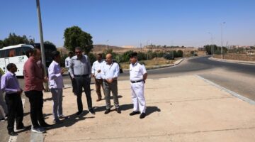 محافظ أسوان: جار تنفيذ أكبر مشروع لتطوير طريق السادات