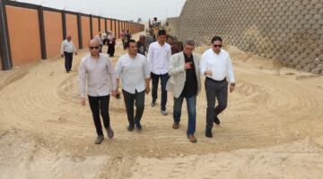 نائب مجافظ بني سويف يتفقد العمل بمشروع مجمع المواقف الجديد أسفل محور عدلي منصور