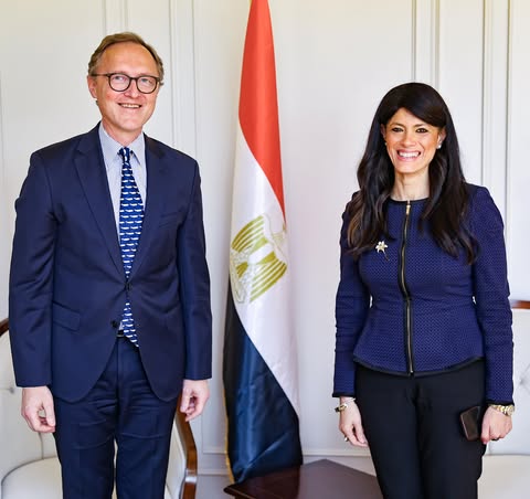 المشاط تلتقي سفير دولة لاتفيا في مصر لبحث تعزيز سبل التعاون المشترك المشاط تلتقي سفير دولة لاتفيا في مصر لبحث تعزيز سبل التعاون المشترك