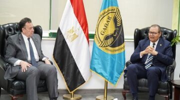 رئيس الرقابة الصحية يبحث آليات تمويل المنشآت الصحية بالقطاع الخاص للحصول على الاعتماد
