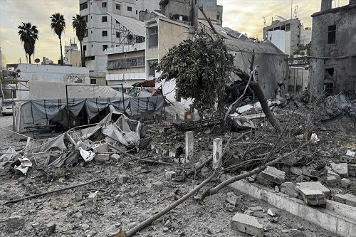 الإبادة مستمرة.. إسرائيل تقتل 11 فلسطينيا بقطاع غزة الإبادة مستمرة.. إسرائيل تقتل 11 فلسطينيا بقطاع غزة