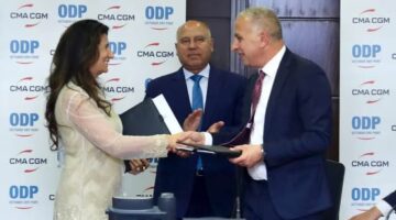 وزير النقل يشهد توقيع شراكة استراتيجية بين شركة CMA CGM الفرنسية وميناء أكتوبر الجاف