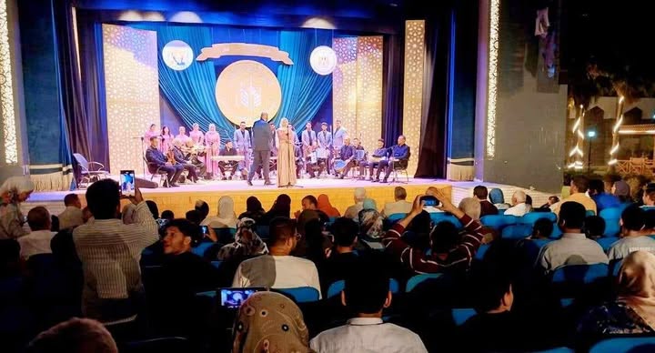 الثقافة تحتفل بعيد تحرير سيناء على المسرح الصيفي بمدينة الطور الثقافة تحتفل بعيد تحرير سيناء على المسرح الصيفي بمدينة الطور