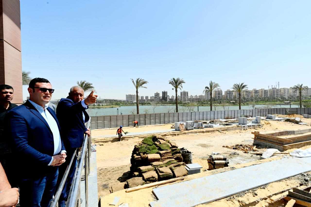 وزير الإسكان يوجه بتسريع وتيرة العمل في مشروع حدائق تلال الفسطاط وزير الإسكان يوجه بتسريع وتيرة العمل في مشروع حدائق تلال الفسطاط