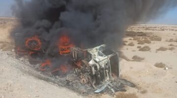 إصابة شخصين في انقلاب شاحنة نقل ثقيل واشتعالها بطريق الزعفرانة ببني سويف