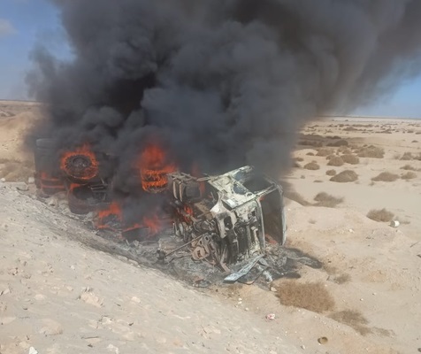 إصابة شخصين في انقلاب شاحنة نقل ثقيل واشتعالها بطريق الزعفرانة ببني سويف إصابة شخصين في انقلاب شاحنة نقل ثقيل واشتعالها بطريق الزعفرانة ببني سويف